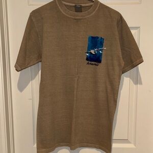 Hawaii Brown Short Sleeve Tee. Like New Condition.